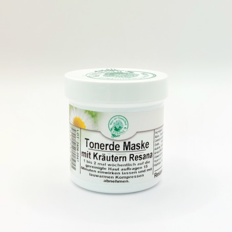 Tonerdemaske mit Kräutern